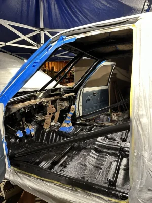 cage with cross bar.webp