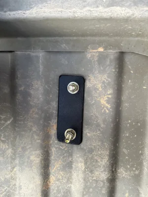 undersidebar.jpg undersidebar.jpg