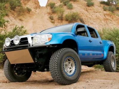 0811or_14_z+2005_toyota_tacoma_4wd_trd_terrific_tacoma+front.webp