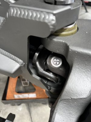 FX8Zb79l.jpg
