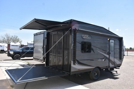 bumper_pull-16ft-toy_hauler_CF-503.jpg