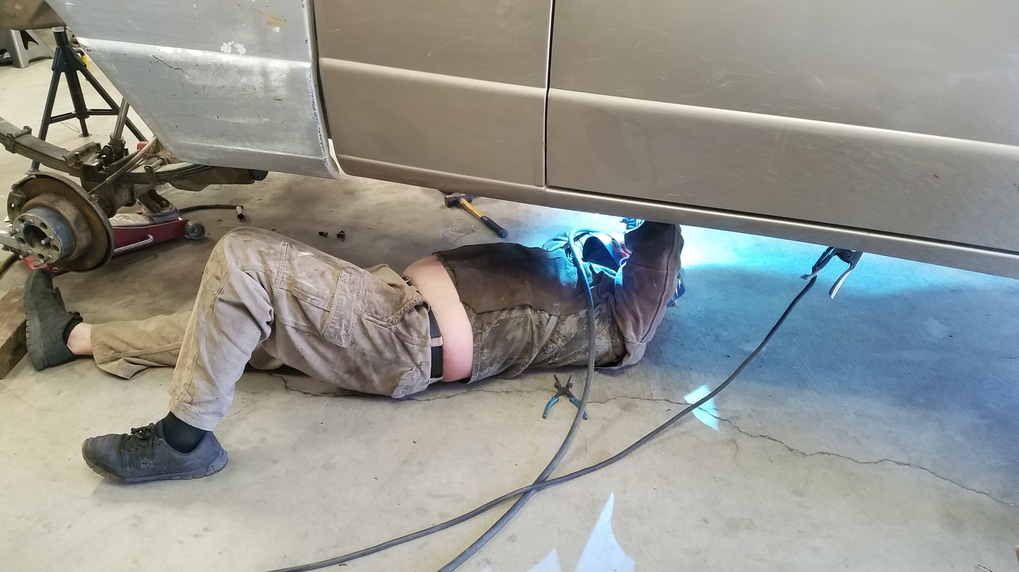 92b17e4eb2de8dd199813e84ec483ad8.jpg